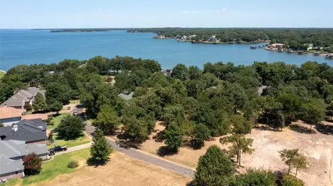 142 Hilton Head Island Dr, Mabank, TX 75156