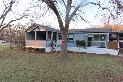 1500 Alamo Dr, Granbury, TX 76048