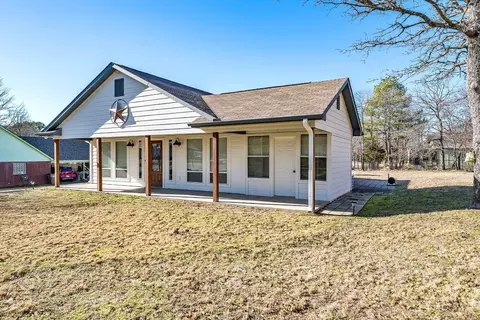 304 Alamosa Ln, Holly Lake Ranch, TX 75765