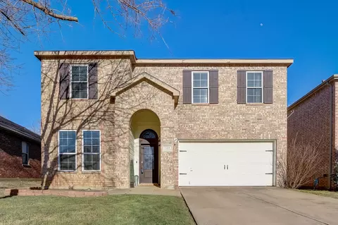 1224 Indian Trail Rd, Roanoke, TX 76262
