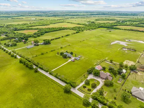 View/Area - 7097 Freeman Rd, Krum, TX 76249 photo 2 of 11