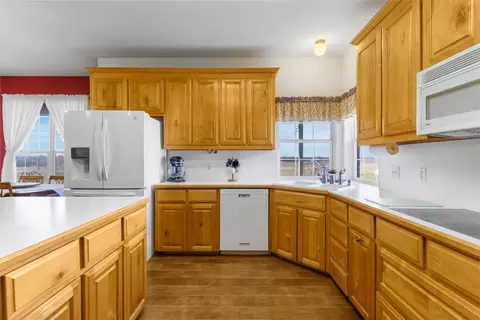 Kitchen - 7097 Freeman Rd, Krum, TX 76249 photo 3 of 9