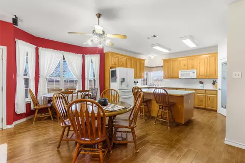 Kitchen - 7097 Freeman Rd, Krum, TX 76249 photo 7 of 9