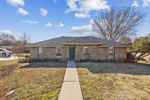 225 Pinyon Ln, Coppell, TX 75019