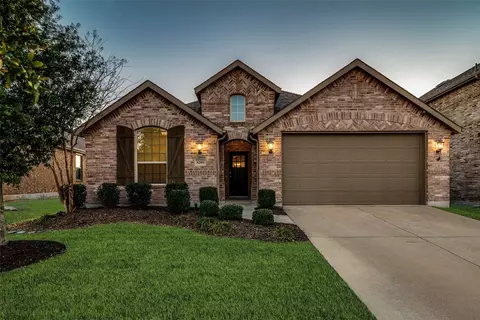 5285 Canfield Ln, Forney, TX 75126