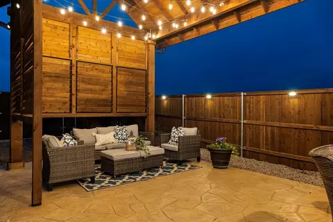 1405 Windflower Dr, Aubrey, TX 76227