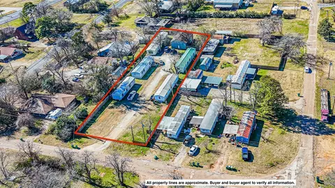 112 Bonner St, Fairfield, TX 75840