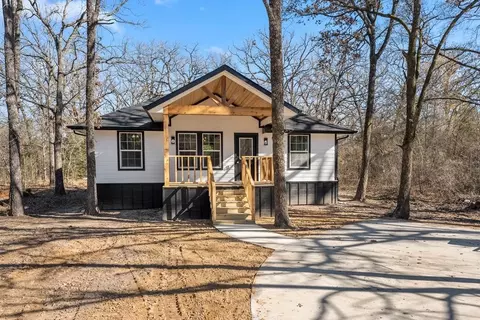 7164 Shallowater Rd, Mabank, TX 75156