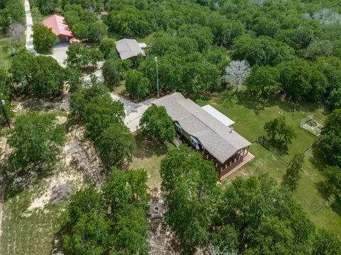1821 Central Rd, Weatherford, TX 76088