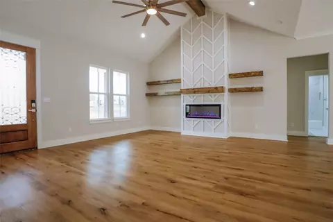 220 Pauline St, Arp, TX 75750