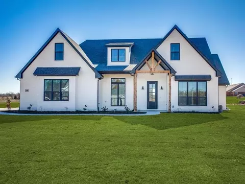 3032 Deer Ct, Weatherford, TX 76085