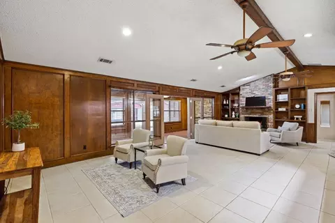 706 9th St, Terrell, TX 75160 photo 6