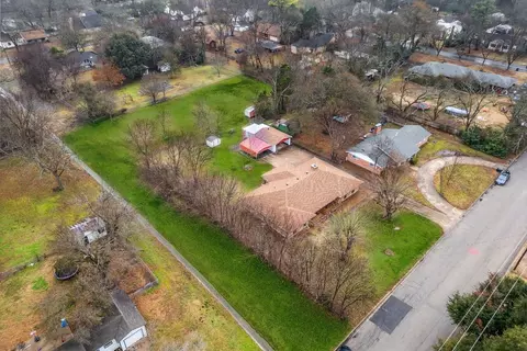 706 9th St, Terrell, TX 75160 photo 2