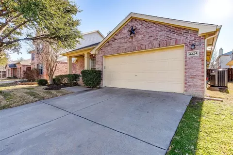 4224 Highgate Rd, Fort Worth, TX 76244 photo 3