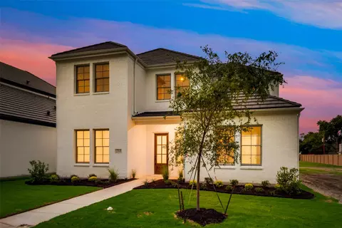 233 Magnolia Ln, Westworth Village, TX 76114