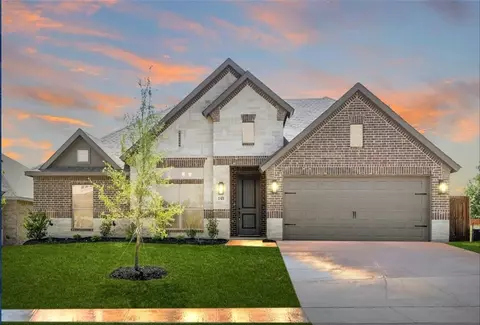 145 Mockingbird Hill Dr, Joshua, TX 76058