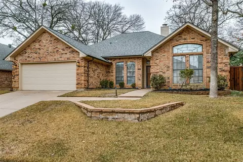 609 Sweet Gum Dr, Euless, TX 76039