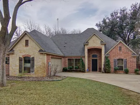 116 Lisa Leigh Ct, Weatherford, TX 76087