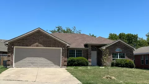 6703 Barred Owl Rd, Arlington, TX 76002