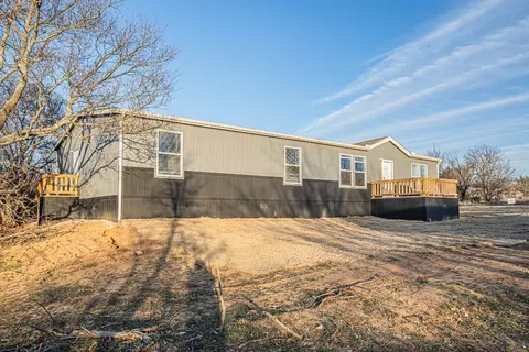188 Valley Ridge Dr, Bridgeport, TX 76426