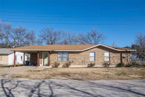 1516 Maple St, Goldthwaite, TX 76844
