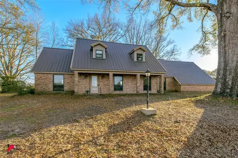 9095 Springridge Texas Line Rd, Keithville, LA 71047