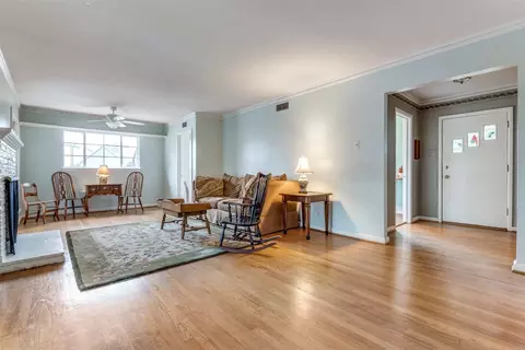 4104 Brunswick Dr, Dallas, TX 75220