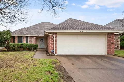 6332 S Chesterfield Dr, Fort Worth, TX 76179
