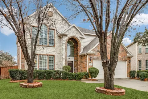 3002 Honey Locust Dr, Euless, TX 76039