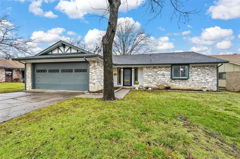 3703 Ruby Dr, Mesquite, TX 75150