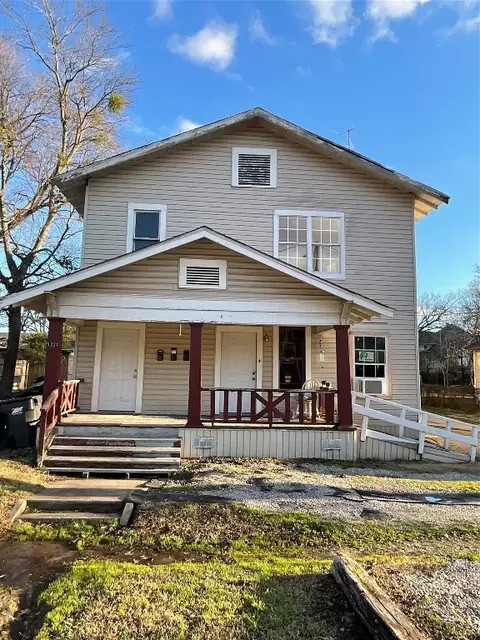 1221 W 2nd Ave, Corsicana, TX 75110