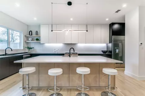 3806 Clover Ln, Dallas, TX 75220