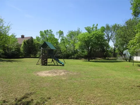 Exterior - 2460 Britt, Argyle, TX 76226 photo 7 of 9