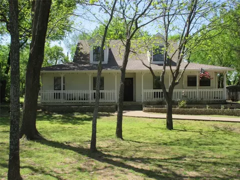 Exterior - 2460 Britt, Argyle, TX 76226 photo 2 of 9
