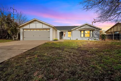 1405 Sonora Ct, Arlington, TX 76012