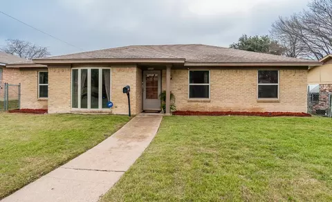 1233 Woodburn Trl, Dallas, TX 75241