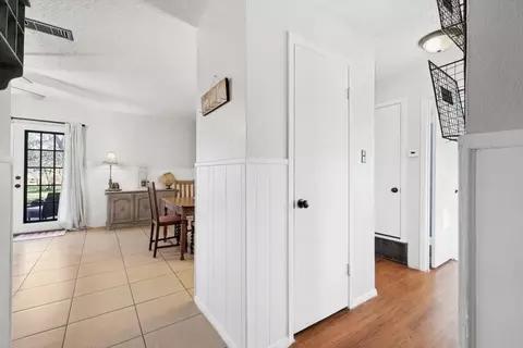708 E Roewe St, Pilot Point, TX 76258 photo 6