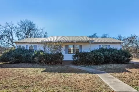 615 W Commerce, Honey Grove, TX 75446