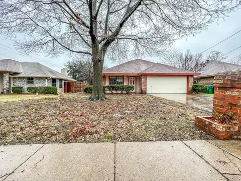1812 Audra Ln, Denton, TX 76209