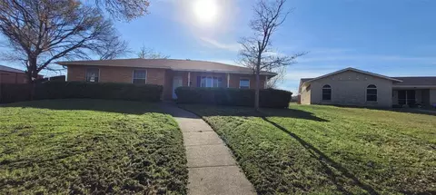 1018 Ridgegate Dr, Dallas, TX 75232
