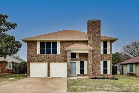 2854 White Oak Dr, Grand Prairie, TX 75052