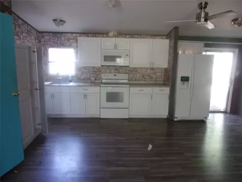 253 E Walnut Trl, Murchison, TX 75778 photo 16