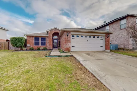 1414 Green Hill Dr, Arlington, TX 76014