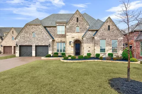 1081 Mercer Ave, Lantana, TX 76226
