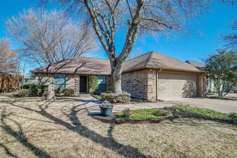 8300 Christie Dr, Frisco, TX 75033