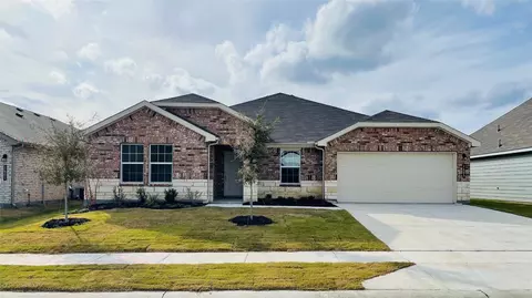 1605 Central Park Dr, Alvarado, TX 76009