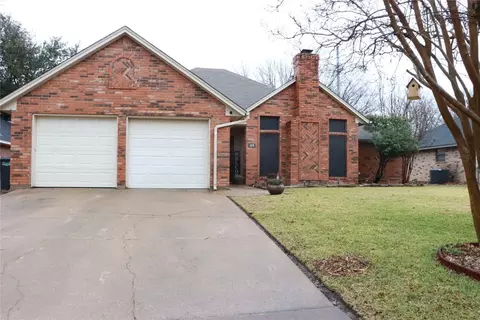 128 Sandlewood Ln, Burleson, TX 76028