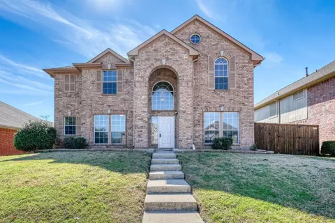 822 Spring Mills Rd, Mesquite, TX 75181