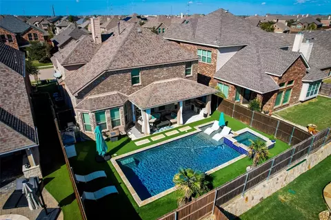 525 Mist Flower Dr, Little Elm, TX 75068