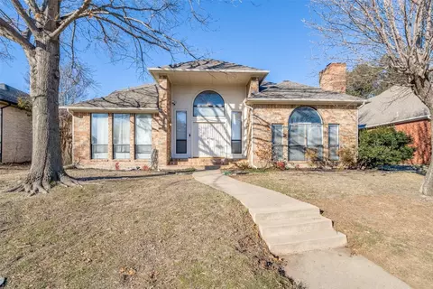 4225 N Cliff Dr, Carrollton, TX 75010